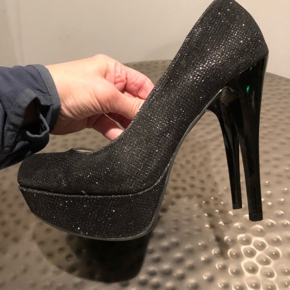 High heels - Picture 2 of 8